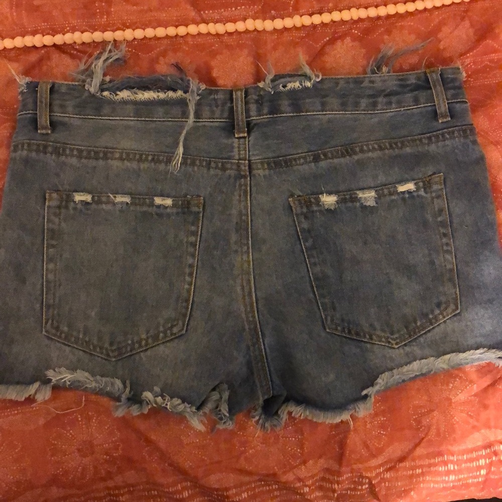 Shorts - Picture 2 of 2